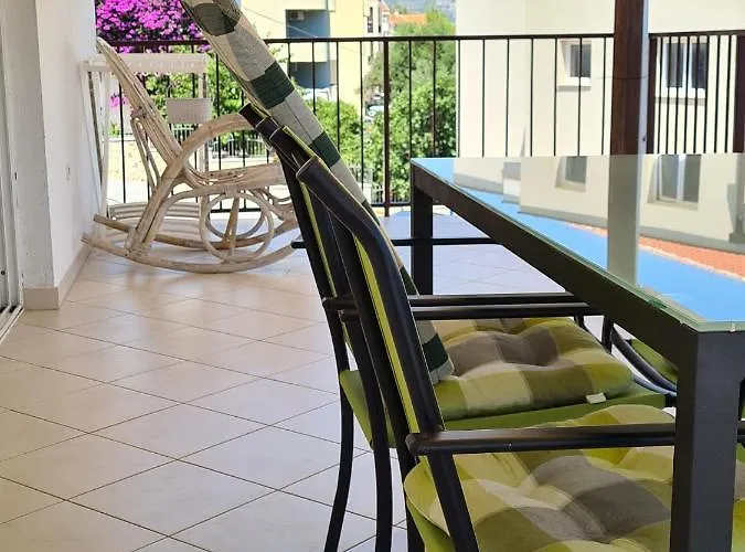 شقة Varga